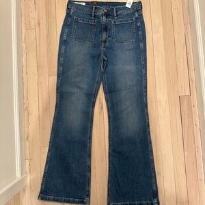 GAP Women's Flare Leg Jeans in Deep Blue